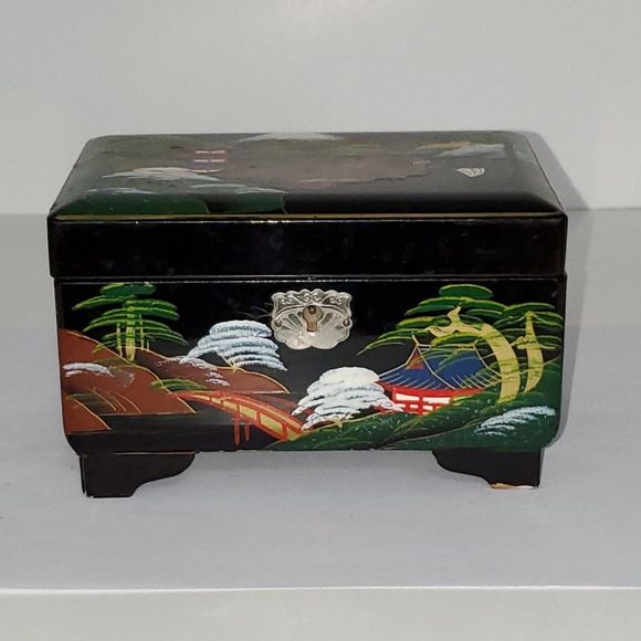 Far East Oriental Musical Jewelry Box Hand Painted Laquered Wood Vintage As-Is - Picture 2 of 16